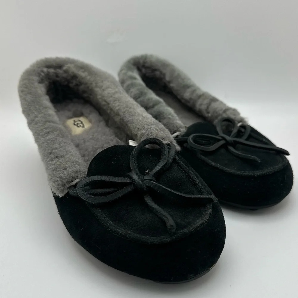 UGG Women Gray Black Shearling Lined Flat Slippers Solana Loafer 1020041 US 7